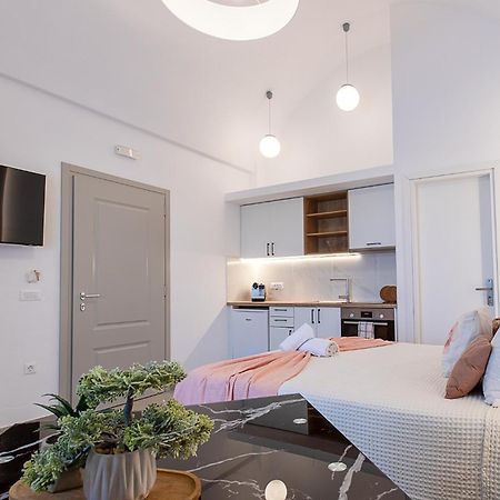 Santorini Villatzio Suites Messaria  Ngoại thất bức ảnh
