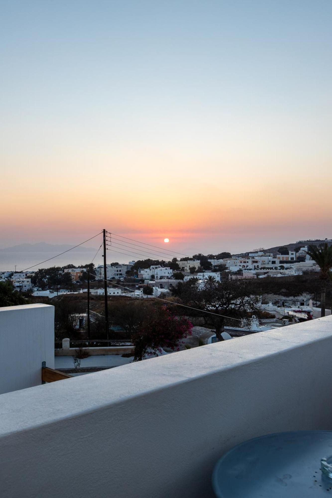 Santorini Villatzio Suites Messaria  Ngoại thất bức ảnh