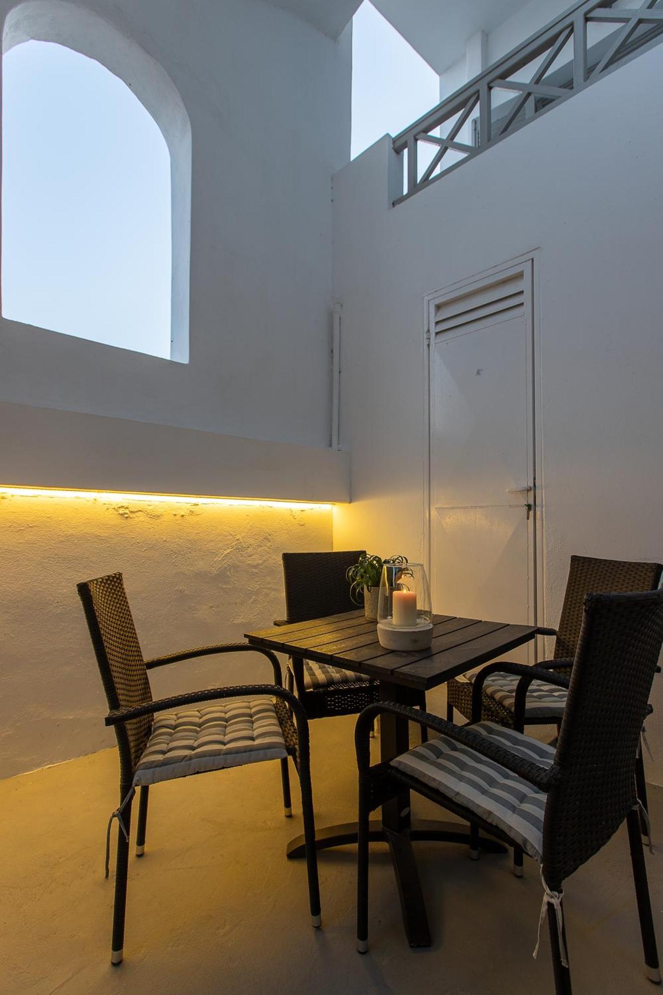 Santorini Villatzio Suites Messaria  Ngoại thất bức ảnh